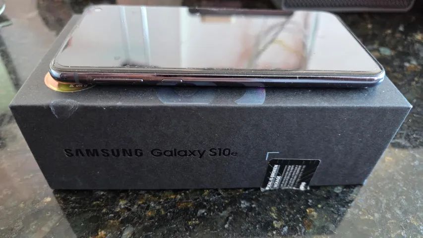 Vendo celular Samsung Galaxy S10e