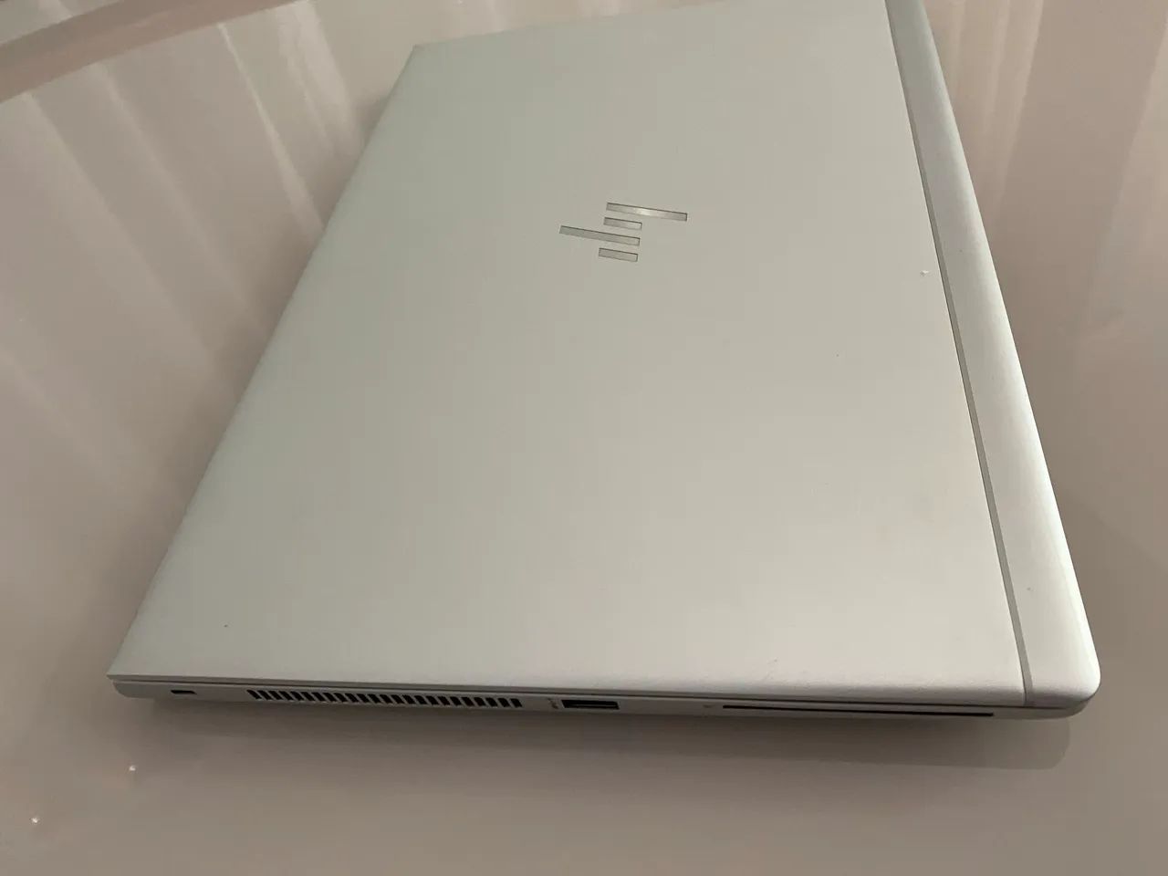 HP Elitebook 840 G6 - Foto 2