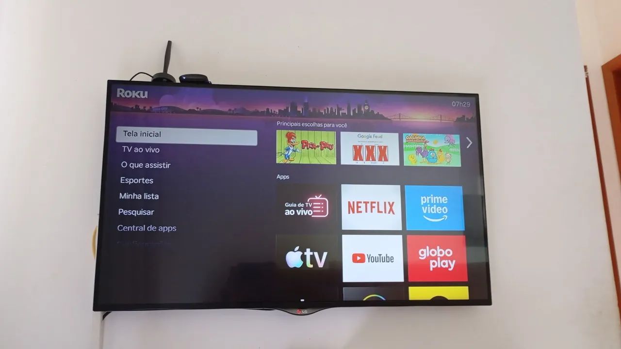 Tv LG 43 polegadas, não smart mas vai com aparelho Roku tv