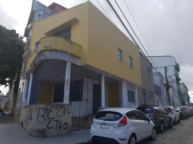 Ampla casa, livre com Garagem no Tororó