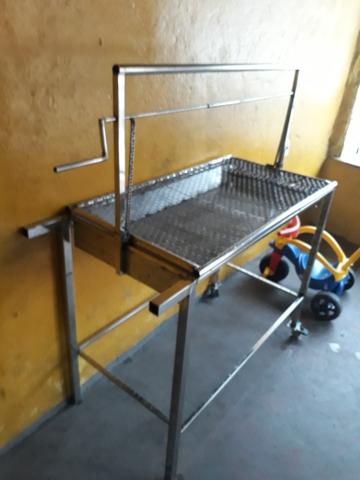 Churrasqueira toda no inox - Foto 2