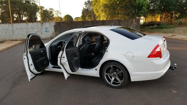 Fusion awd com teto dou de entrada numa casa - Foto 8