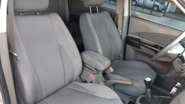 Vendo Hyundai Tucson manual com GNV - Foto 14