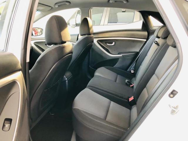 HYUNDAI I30 1.8 MPI 16V GASOLINA 4P AUTOMATICO - Foto 9