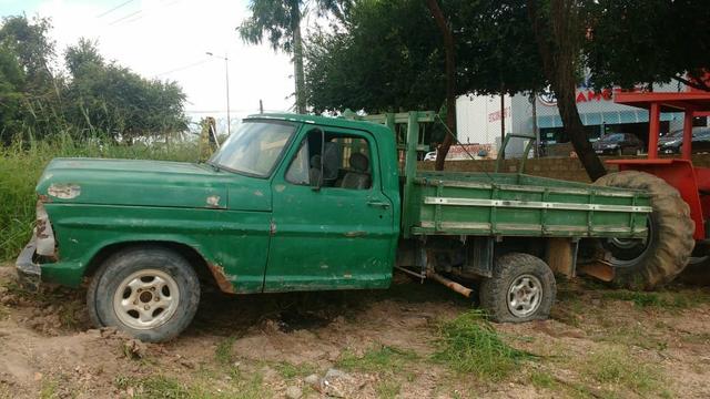 Camionete F100 motor toyta bandeirante