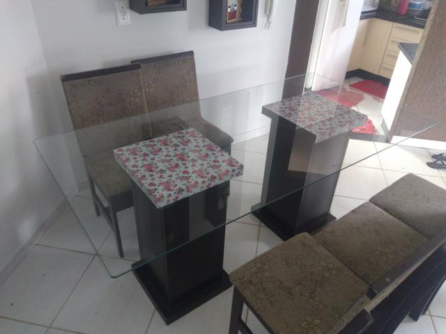 Mesa de vidro com 5 cadeiras + Playstation 3 - Foto 2