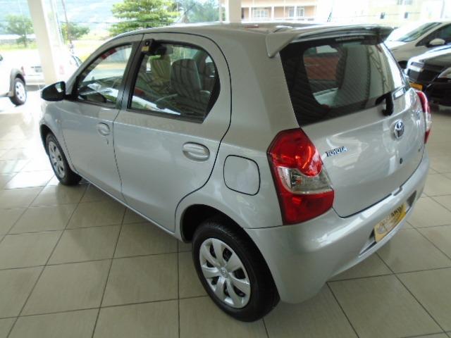 Toyota Etios - Foto 4