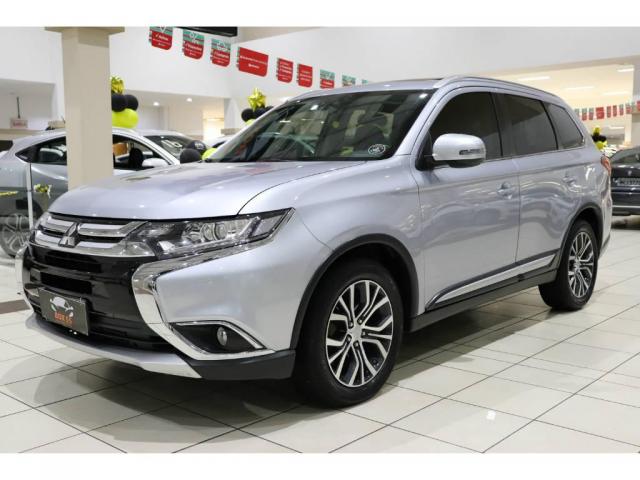 Mitsubishi Outlander 2.2 DIESEL - Foto 2