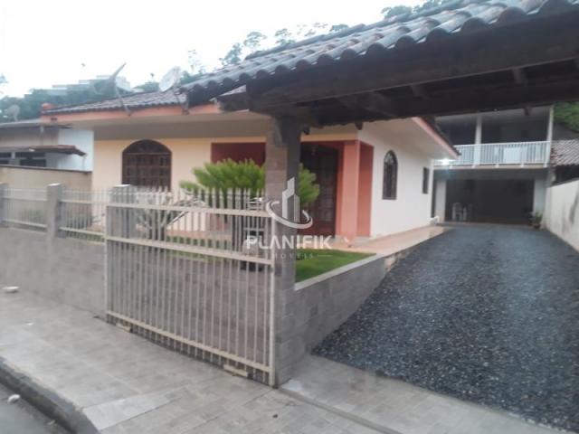 OPORTUNIDADE DUAS CASAS NO TERRENO, POSSIBILITANDO FAZER RENDA EXTRA DE ALUGUEL - Foto 11