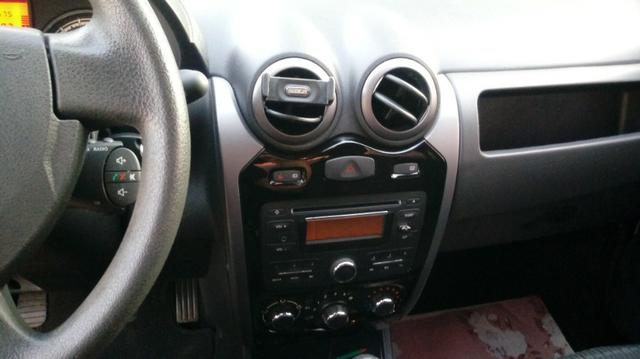 Sandero 1.6 2012 Baixo Km - Foto 9