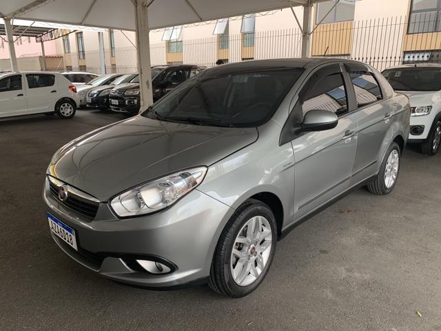 Grand Siena Essence 1.6 16V Flex Dualogic - Foto 3