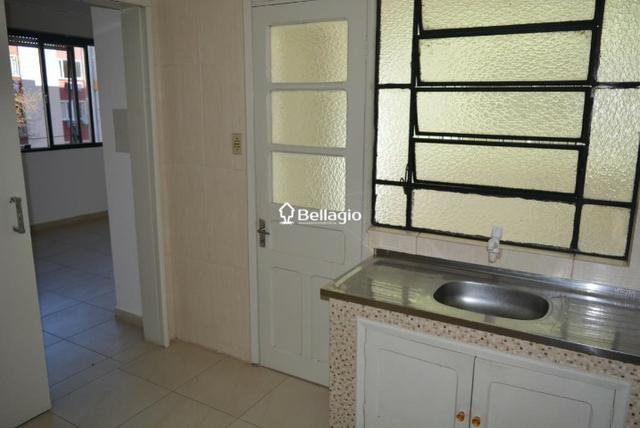 Apartamento 2 dormitórios com garagem - Foto 6