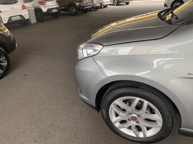 Grand Siena Essence 1.6 16V Flex Dualogic - Foto 11