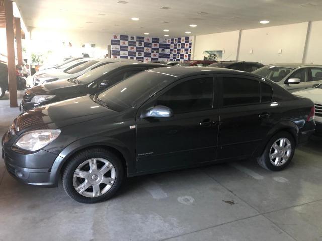 Vectra Elegan 2.0 Manual, carro em excelente estado de conservação!com kit gás - Foto 2
