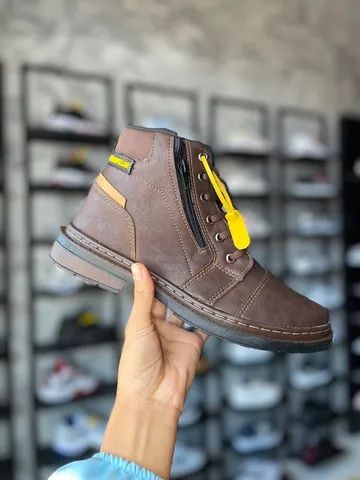 Bota CATERPILLAR masculino - Roupas - Cambará, Boa Vista