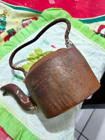 Chaleira antiga, ferro batido.  - Foto 3