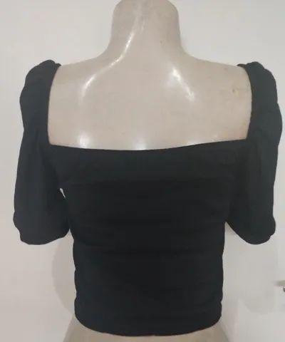 Top Cropped preto com bojo - Foto 4
