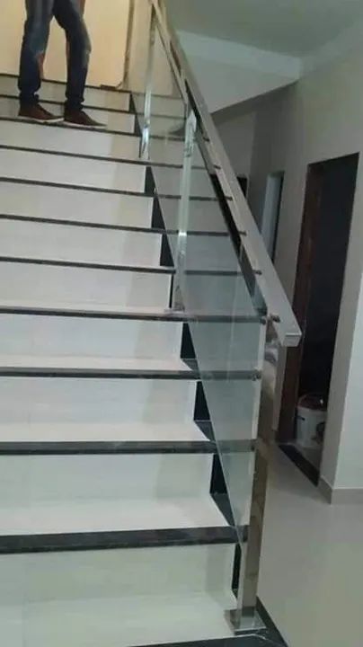 Lindos Guarda corpo em vidro e alumínio branco. Lindos - Foto 4