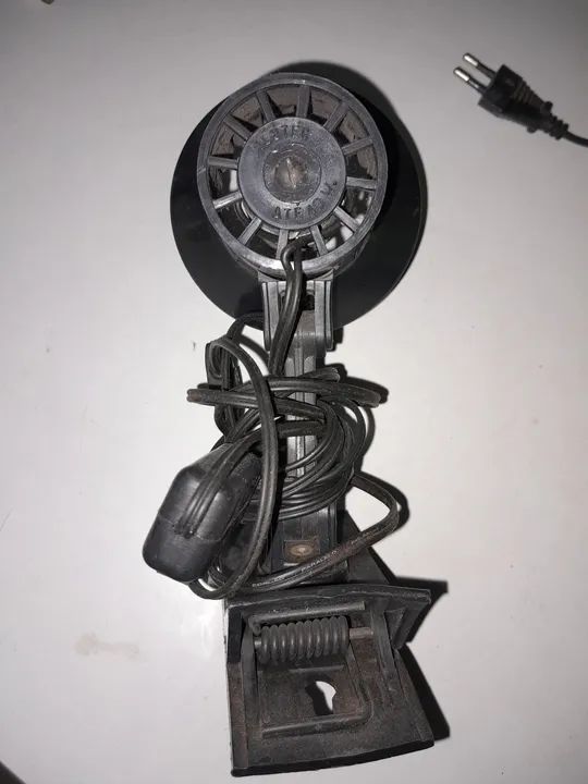 Luminária de mesa vintage - modelo avião - Foto 4