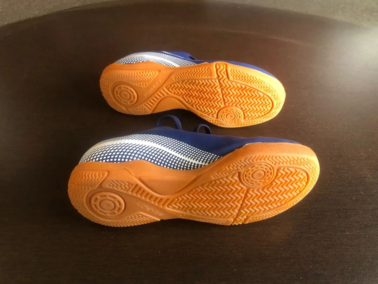 Chuteira infantil da penalty tamanho 28 - Foto 2