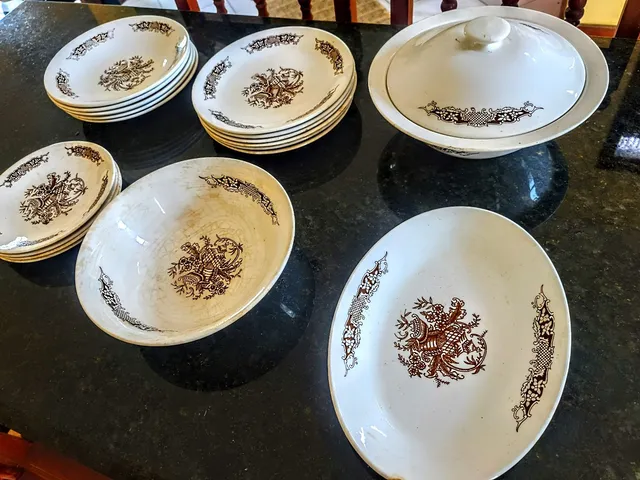 De$490 por $390 Conjunto aparelho de jantar nadir 19 peças