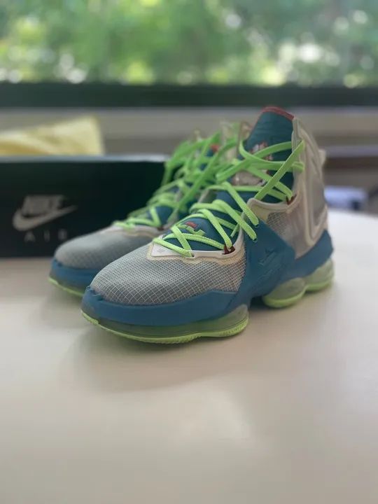 Tênis Nike Lebron 19
