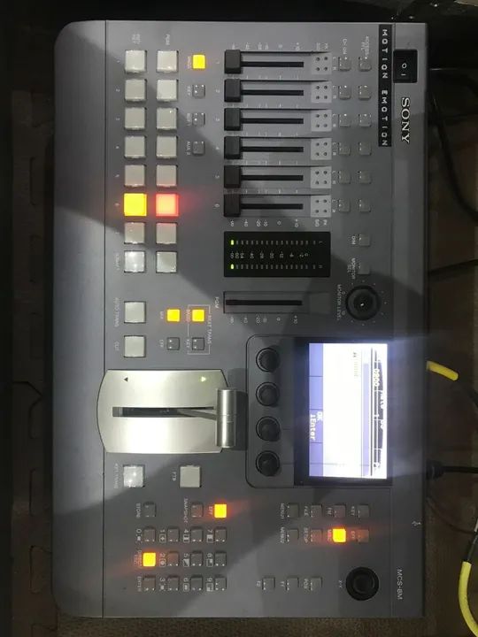 Mesa de corte Sony mcs-8 (8entradas) switcher  - Foto 2