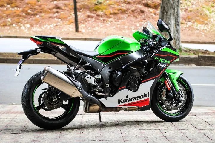 Kawasaki Zx-10/ Zx-10r 1000cc 2022 - 1450628667 | OLX