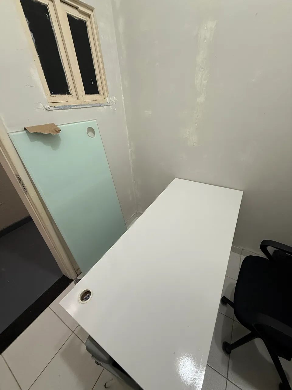 Mesa de madeira e vidro planejada  - Foto 3