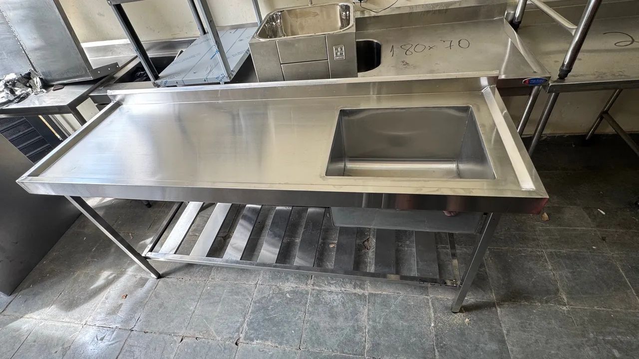 Pia industrial de inox 1,80 x 0,60