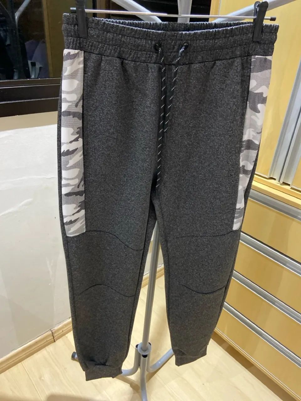 Comjunto Camuflado com Capuz - Foto 2