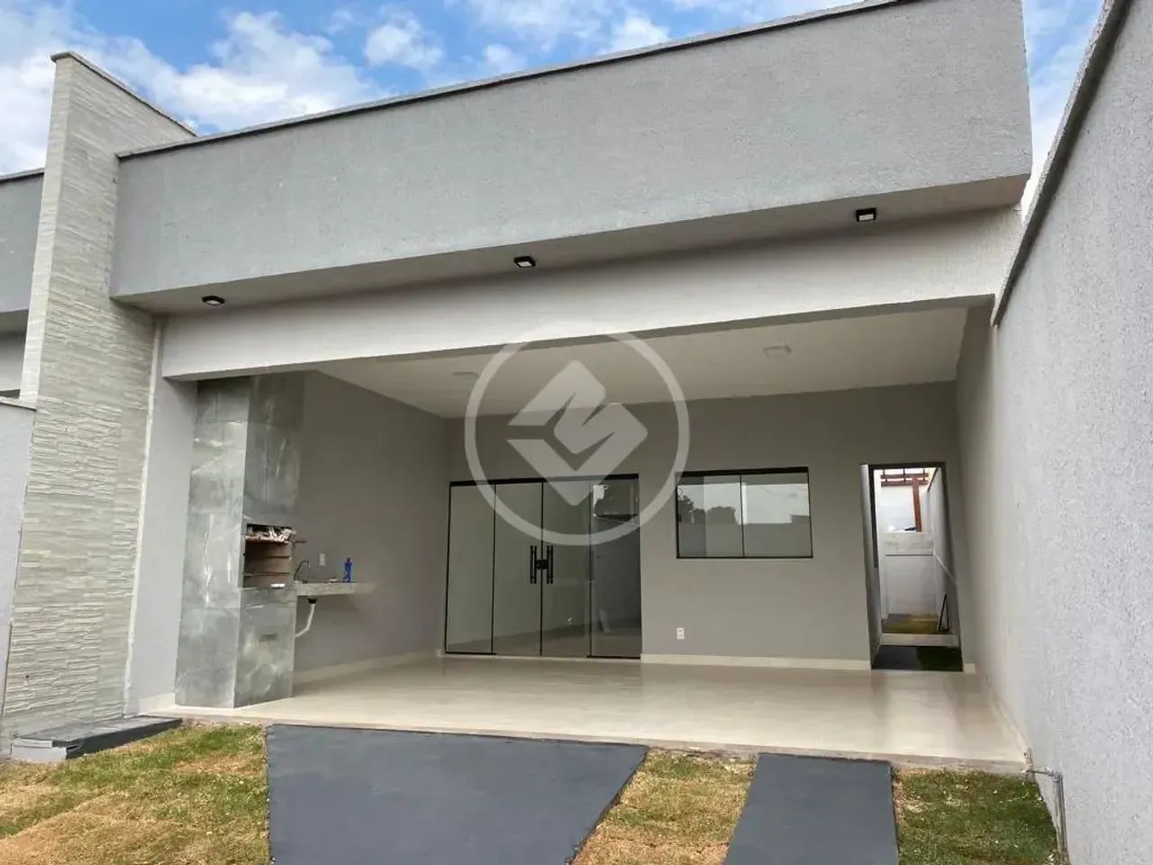 Casa dos Seus Sonhos! 3 Quartos com Suíte, Localização Privilegiada e Acabamento de Alto P