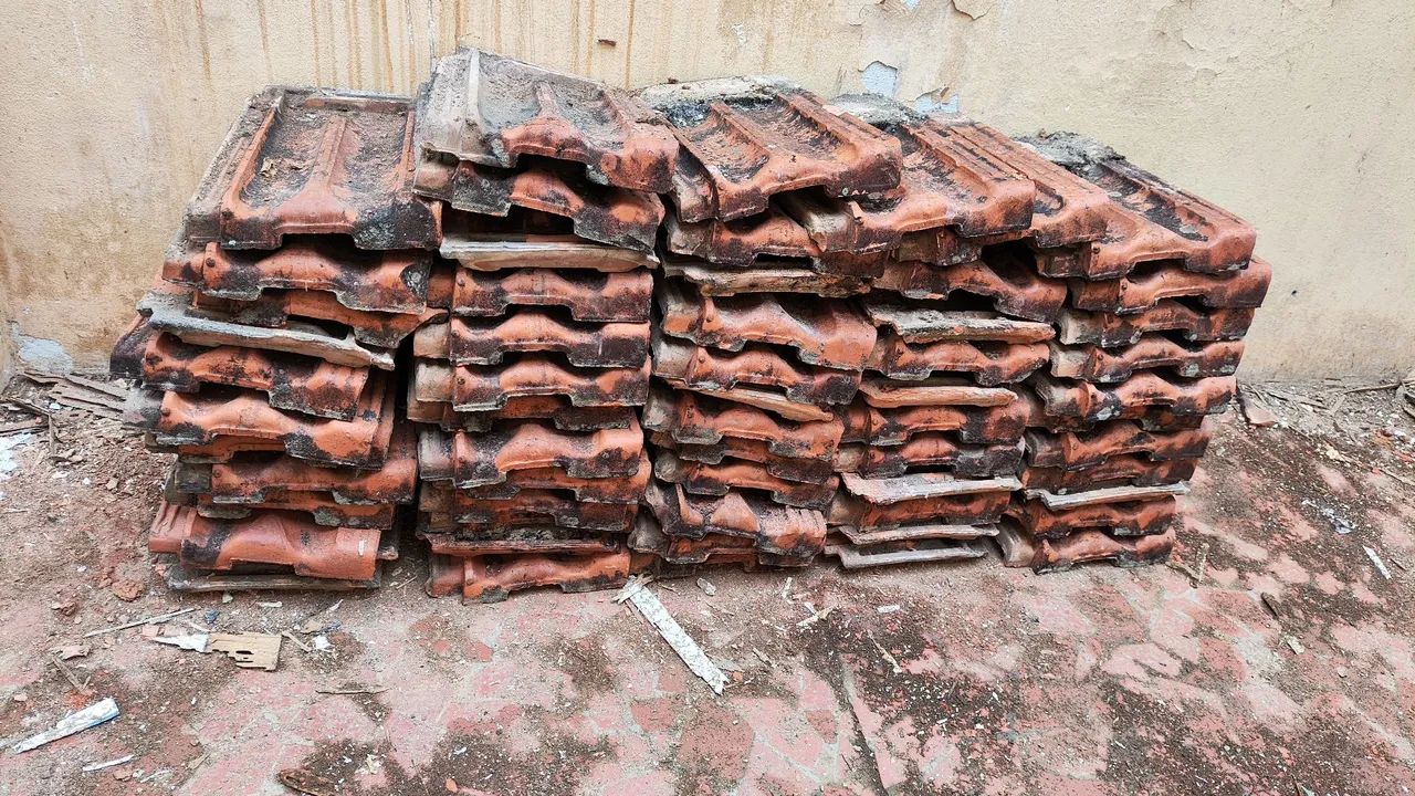 DOAÇÃO - Telhas francesas - Foto 4