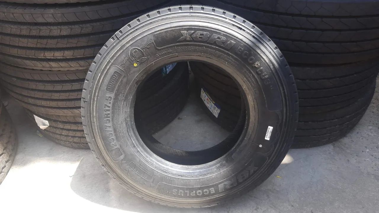 Pneu 235/75/17.5 XBRI Ecoplus A2 18 lonas Liso R$750,00 a Vista. - Foto 3