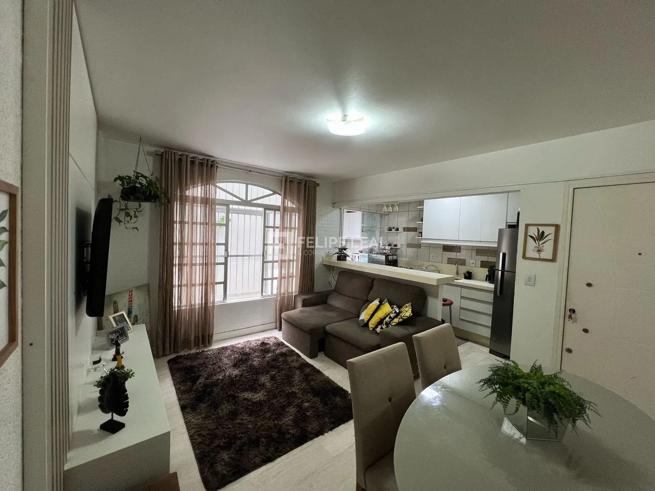 Apartamento em Kobrasol - São José