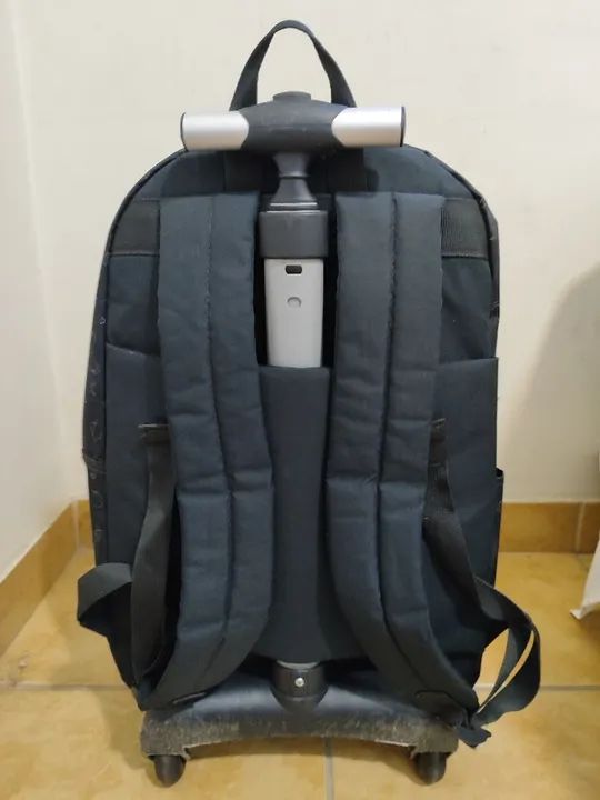 Mochila de rodinhas NASA - Astronauta - Usada - Foto 2