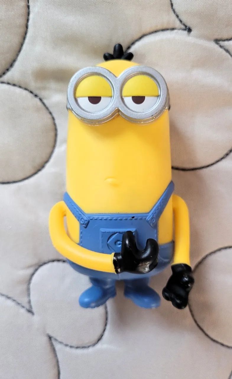 Lote brinquedo Minion Mc - Foto 2