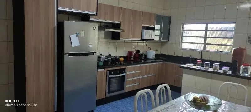Sobrado para alugar na Vila Barcelona, em Sorocaba-SP.