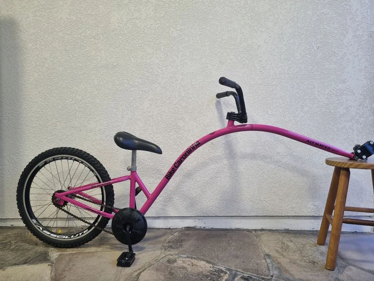 Bike Caroninha ALTMAYER seminova. Usada poucas vezes.