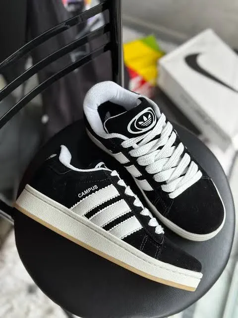 Adidas Campu e Vans - Preto e Branco