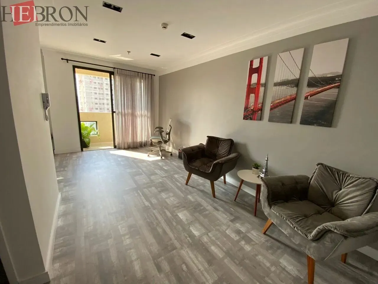 LINDA SALA COMERCIAL NOVA E MOBILIADA DISPONÍVEL PARA VENDA NA VILA CARRÃO!!