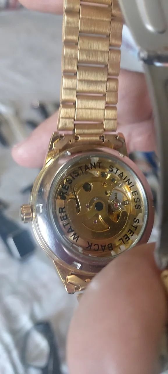 Relógio Masculino Dourado com Mecanismo Visível e automático. - Foto 4