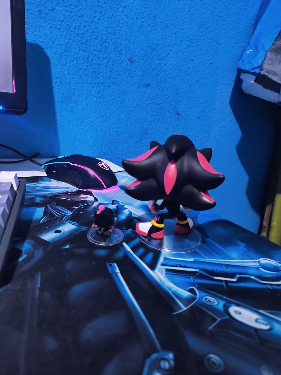 Funko Pop! Sonic the Hedgehog Shadow com Dark Chao - Foto 4