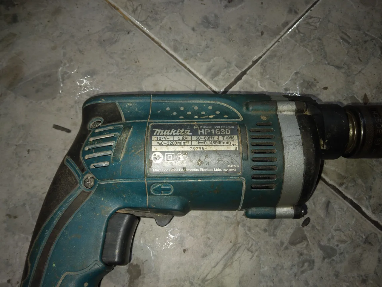 Furadeira makita hp1630 ,110v