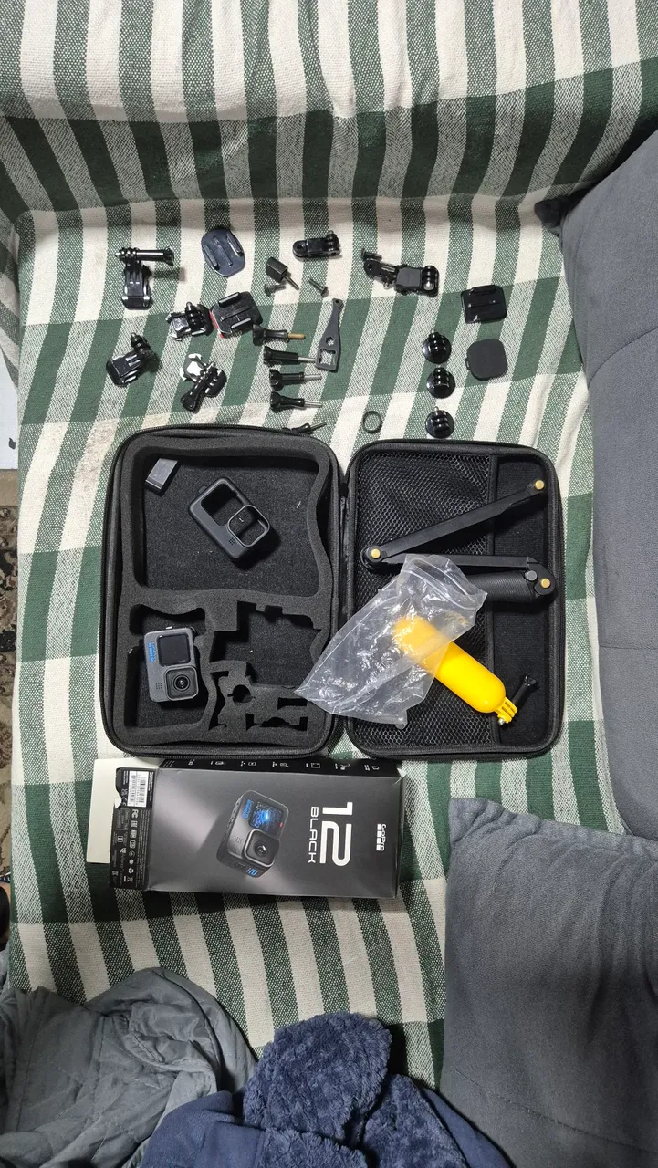GoPro HERO12 Black - Completa, Acessórios e Caixa