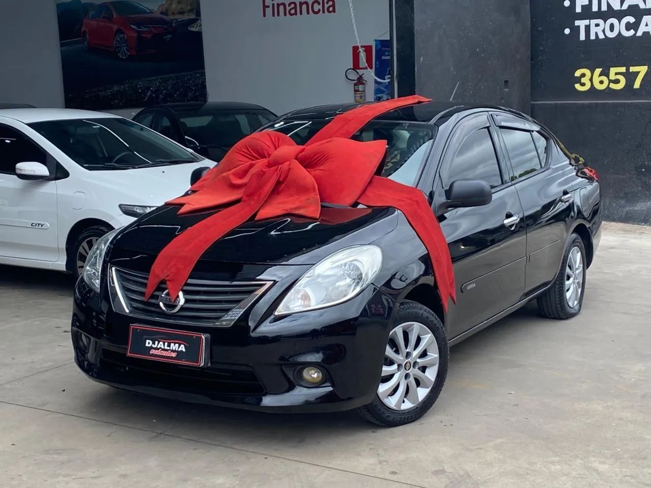 NISSAN VERSA 1.6 S MANUAL 2012 (FINANCIO COM R$8.000 de ENTRADA)