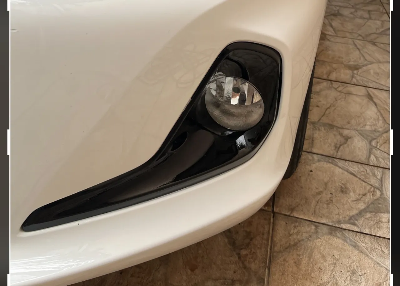 Vendo Farol de milha Ônix Plus/hatch 