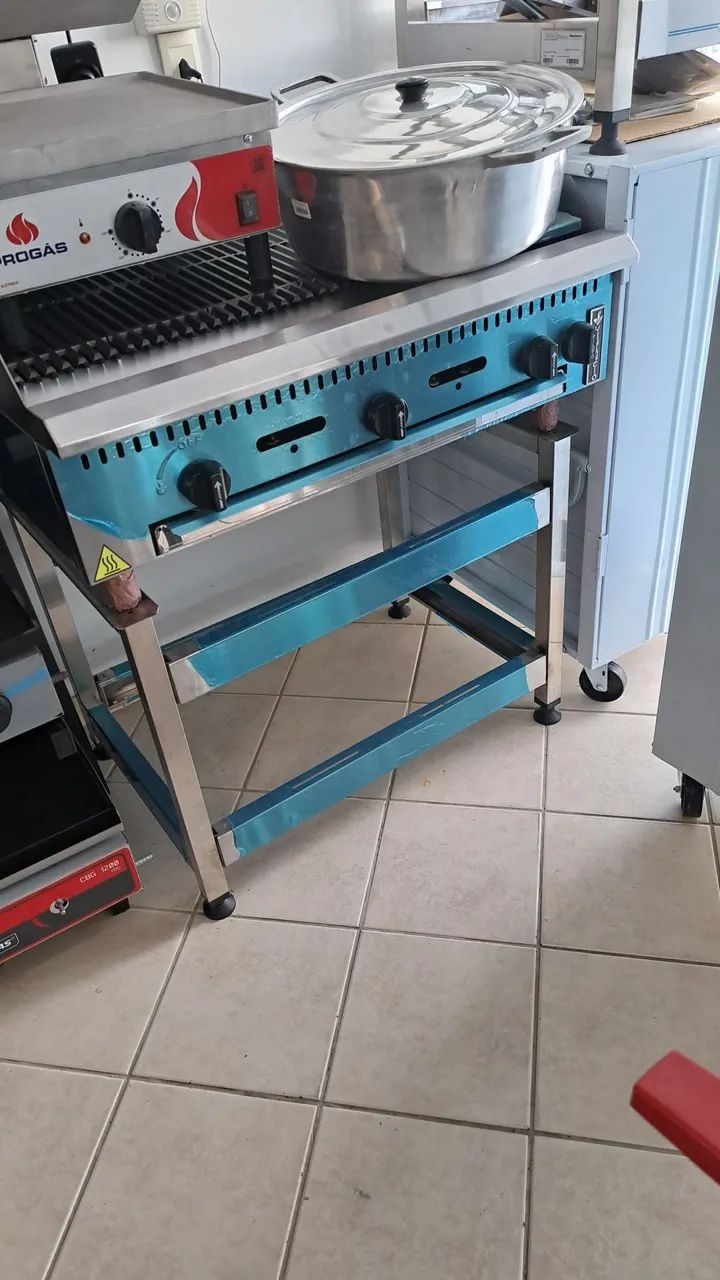 A. Chair broiler Venâncio 