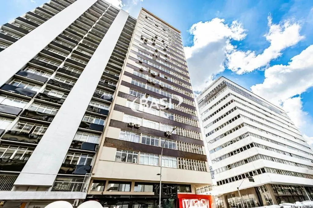 Ideal para investidores, locada com rentabilidade de R$ 2.000,00