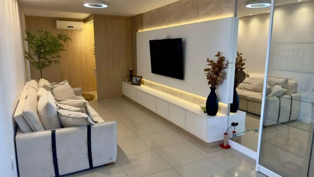 Apartamento de 03 dormitórios à 200 metros do mar,Gravatá